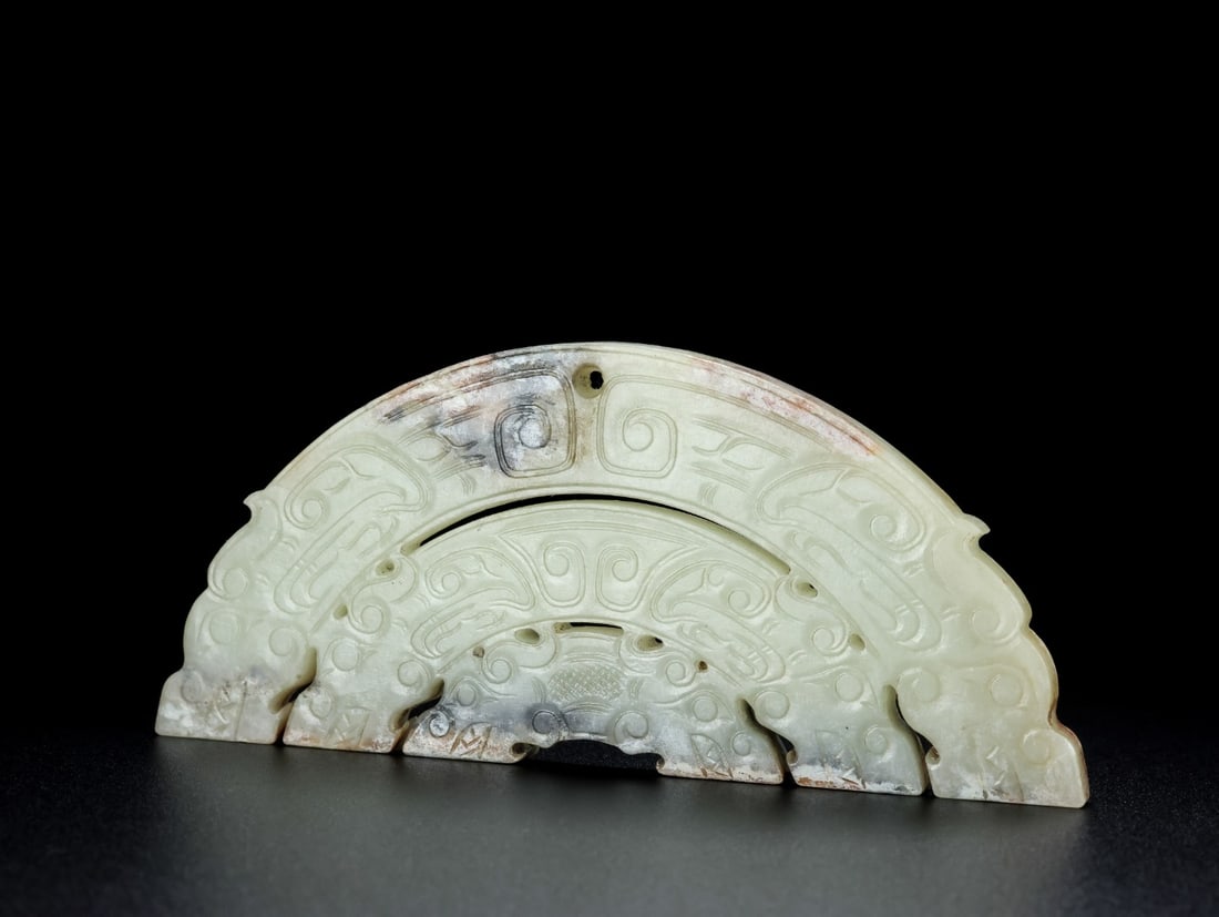 An Exquisite White Jade Dragon Pattern Ornament - 2