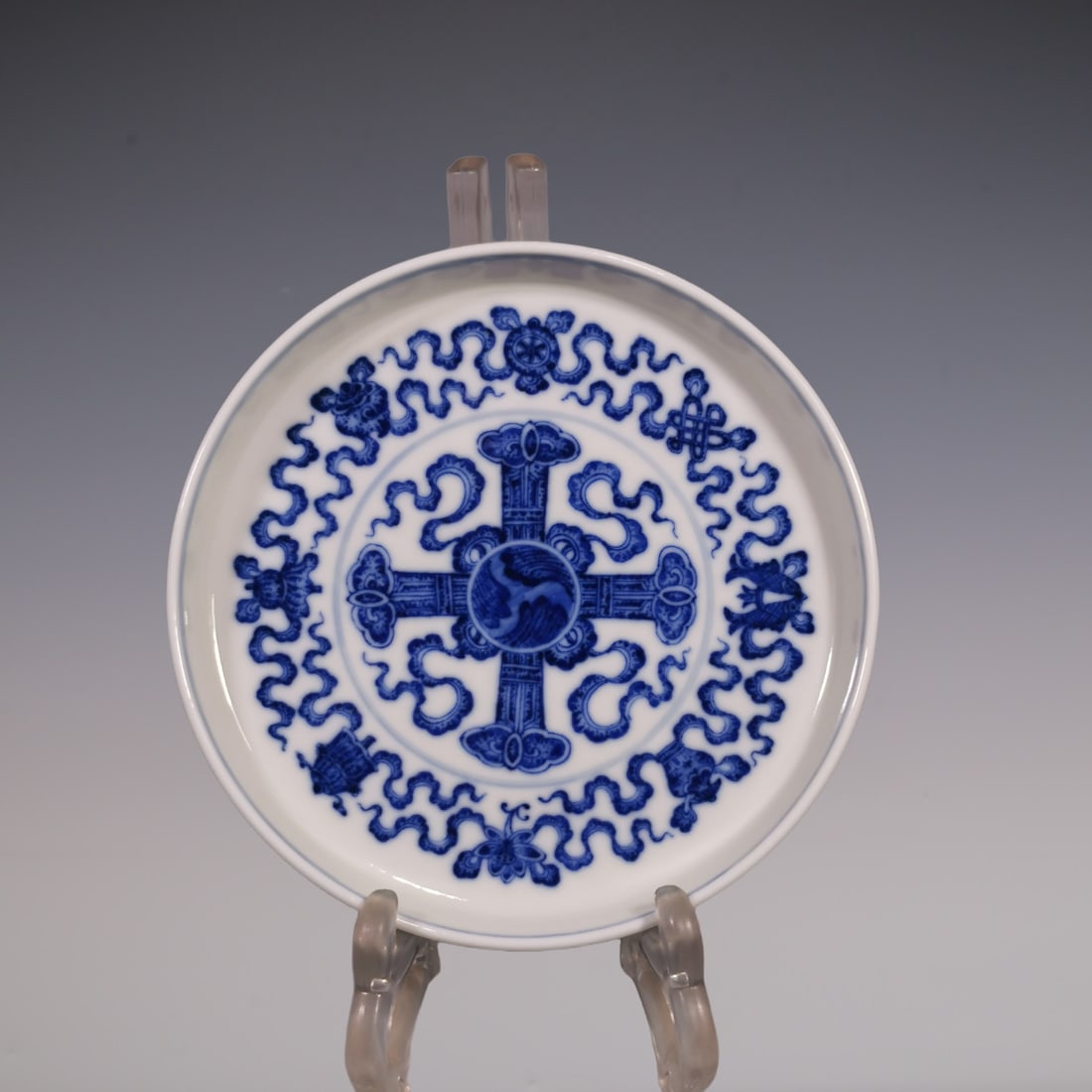 An Exquisite Blue and White Eight Treasures Pattern Plate - 2