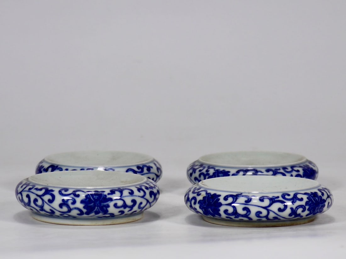 An Exquisite Blue and White Lotus Pattern Ornament - 3