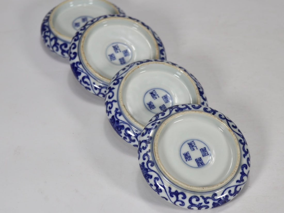 An Exquisite Blue and White Lotus Pattern Ornament - 8