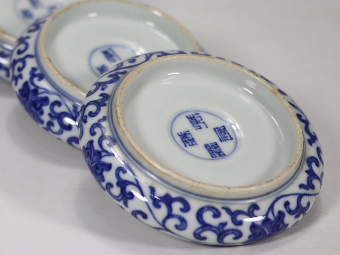 An Exquisite Blue and White Lotus Pattern Ornament - 9