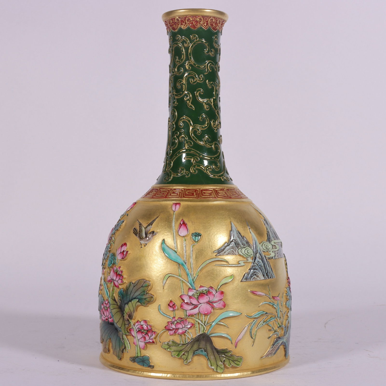 An Exquisite Enamel Green Ground Lotus Pattern Character and Story Pattern Vase - 6