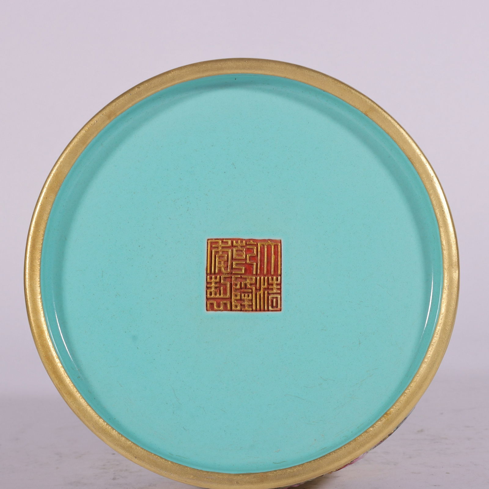 An Exquisite Enamel Green Ground Lotus Pattern Character and Story Pattern Vase - 9