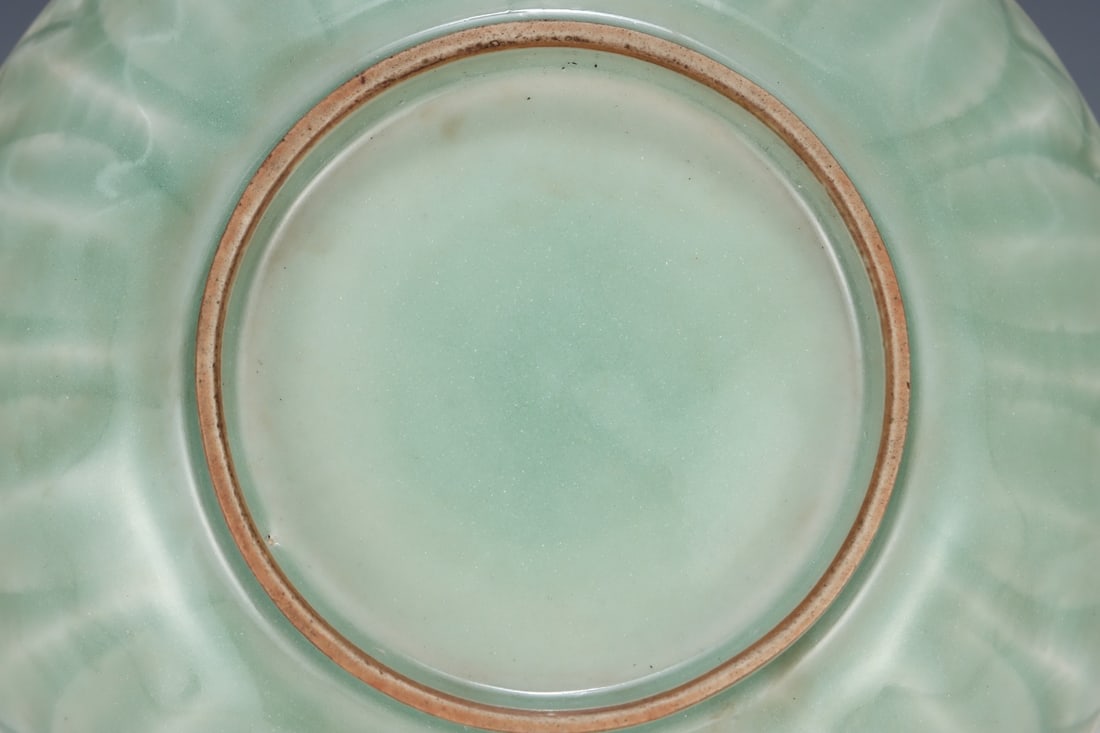 An Exquisite Longquan yao Plate - 5