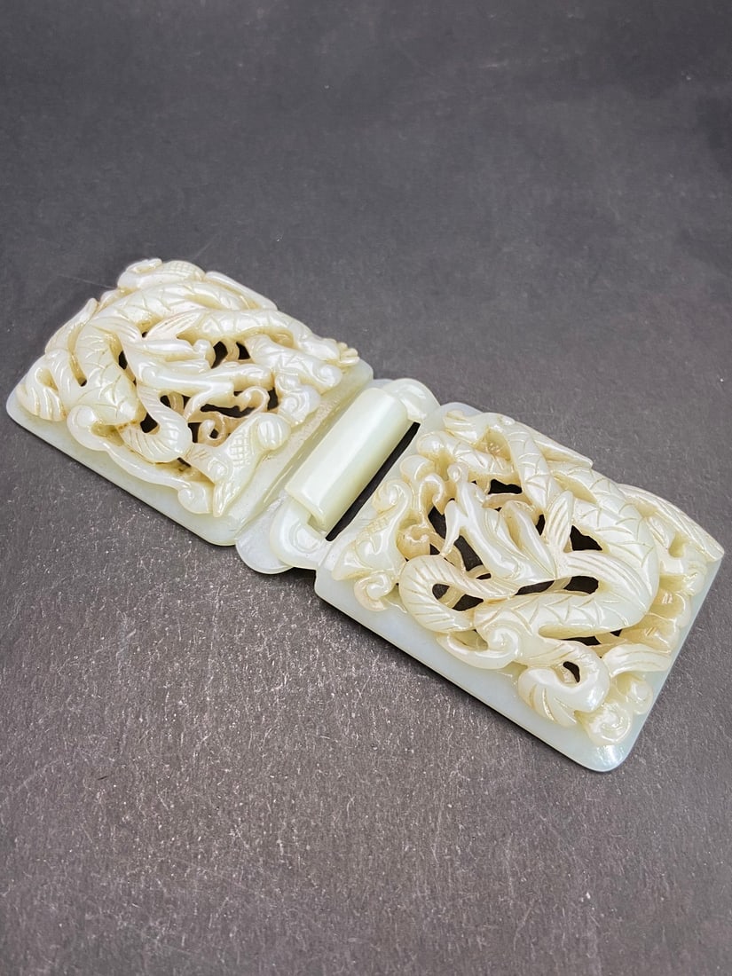 An Exquisite White Jade Dragon Pattern Ornament - 2