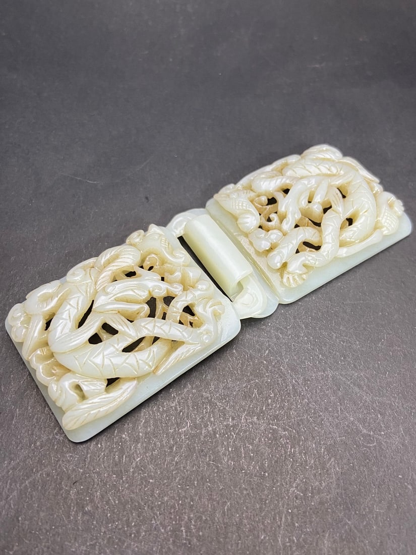 An Exquisite White Jade Dragon Pattern Ornament - 5