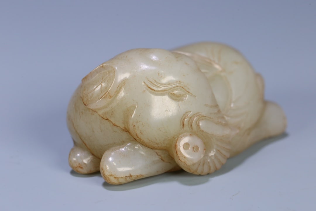An Exquisite White Jade Elephant Ornament - 2