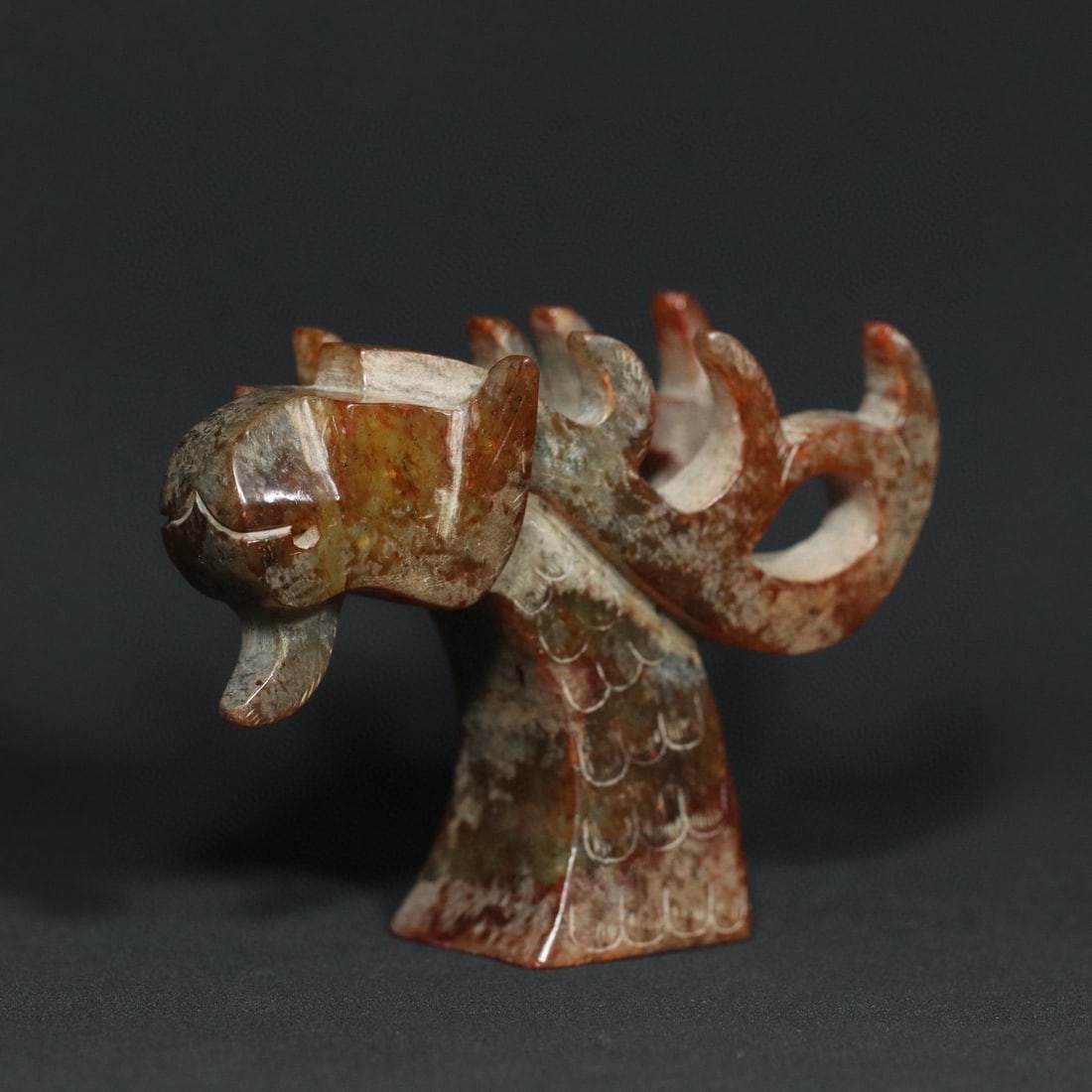 An Exquisite White Jade Ornament - 5