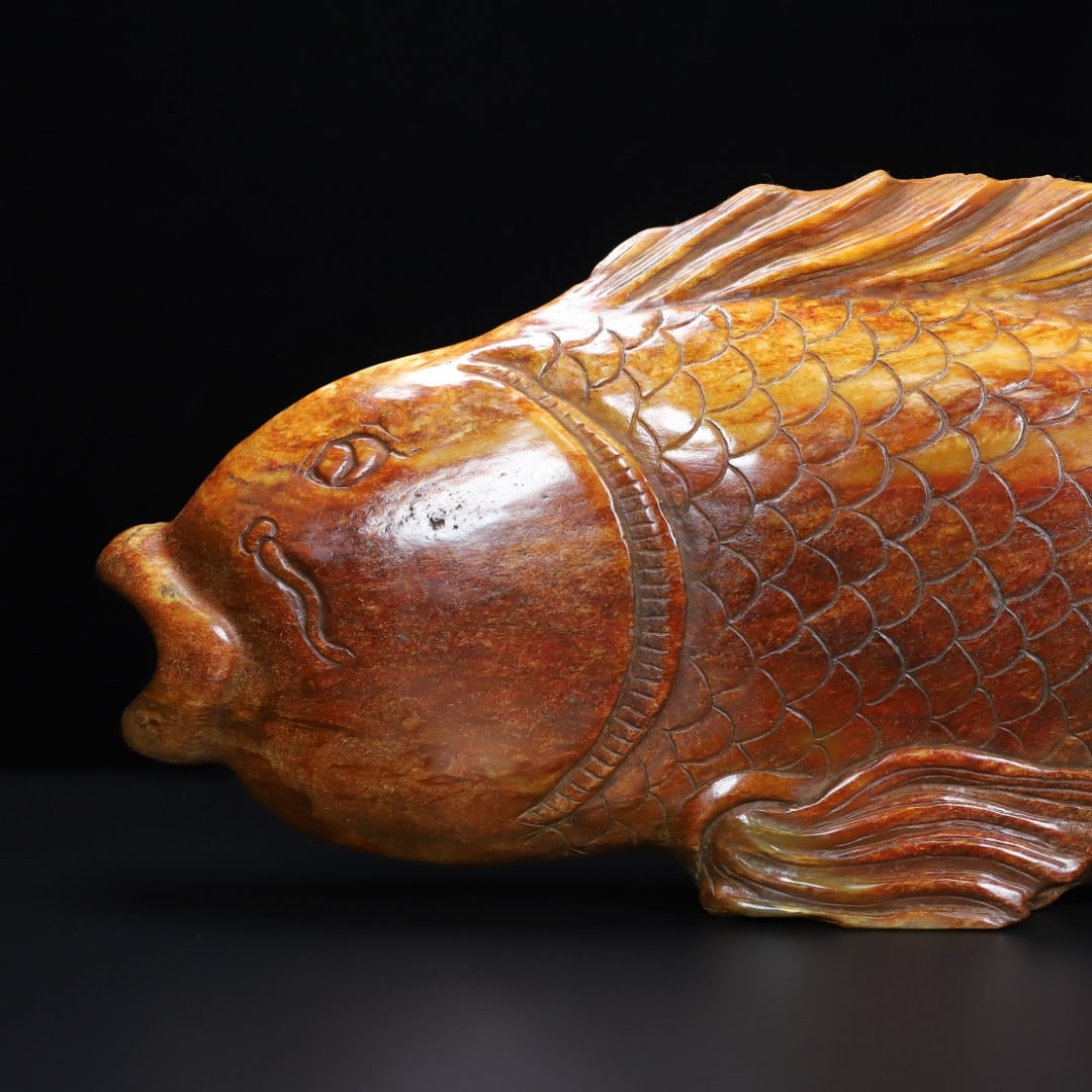 An Exquisite White Jade Fish Ornament - 2