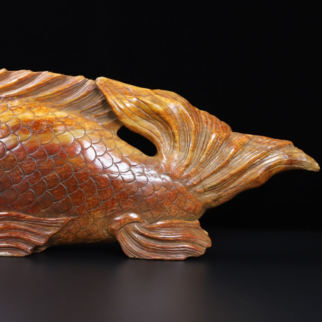 An Exquisite White Jade Fish Ornament - 3