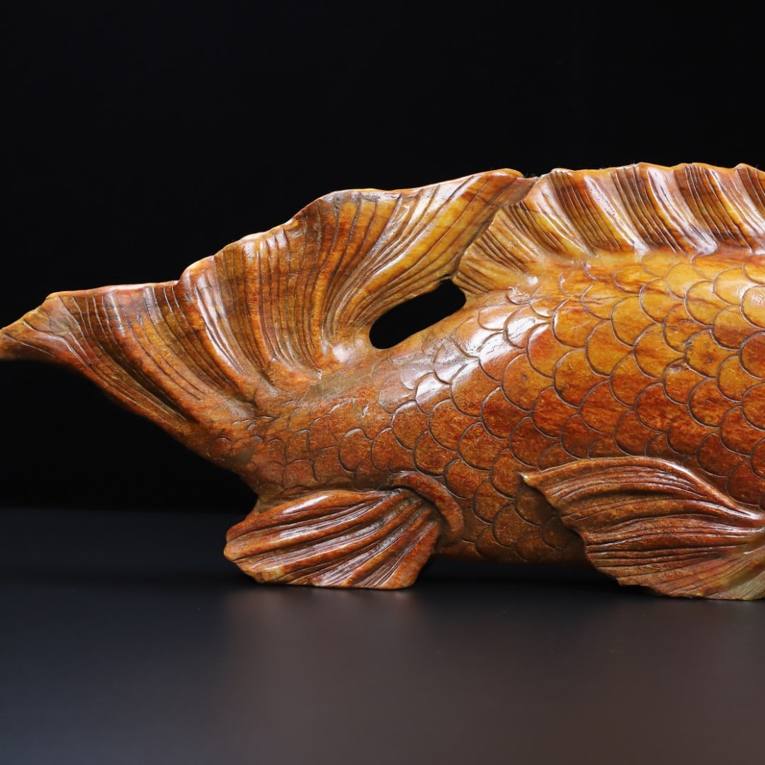 An Exquisite White Jade Fish Ornament - 8