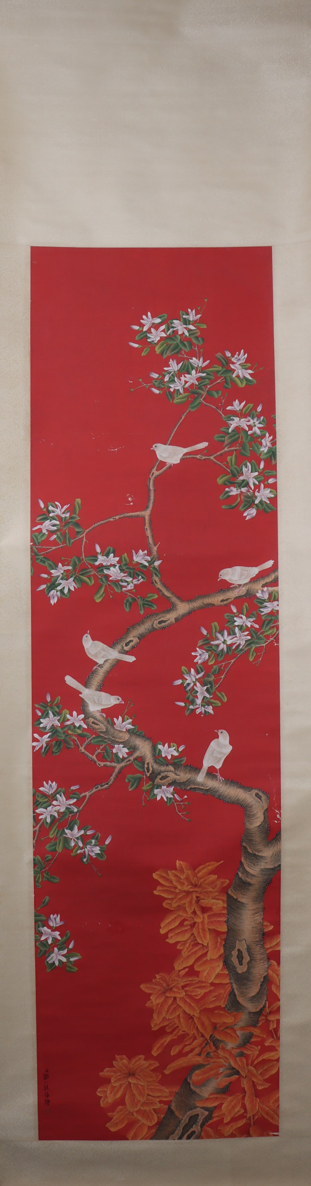 A Chinese Vertical Scroll Ink Painting of Flower and Bird on Paper: A Chinese Vertical Scroll Ink Painting of Flower and Bird on Paper Zou yigui Size:168cmx45cm (The Dimensions Of All Batches Are Manually Measured.If You Need More Detailed Information, Please