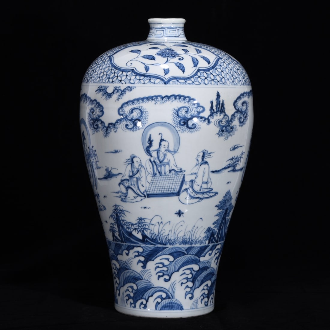 An Exquisite Blue and White Character and Story Pattern Flower Pattern Vase: An Exquisite Blue and White Character and Story Pattern Flower Pattern Vase Ming Dynasty, China Size:45cmx26cm (The Dimensions Of All Batches Are Manually Measured.If You Need More Detailed