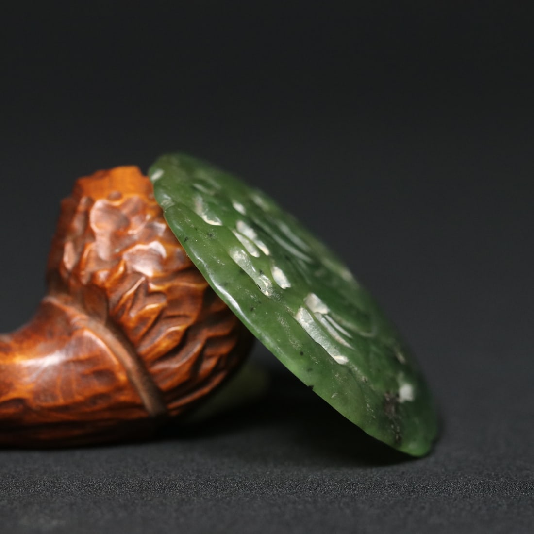 An Exquisite Jasper Figure Pattern Ornament - 3