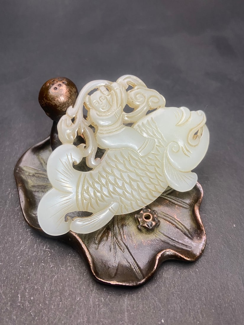 An Exquisite White Jade Fish Pendant - 5