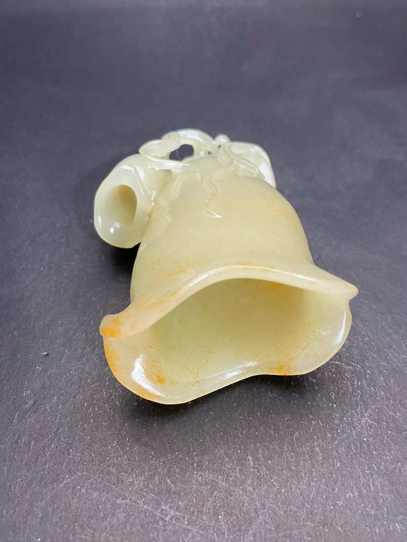 An Exquisite White Jade Flower Pattern Cup - 7