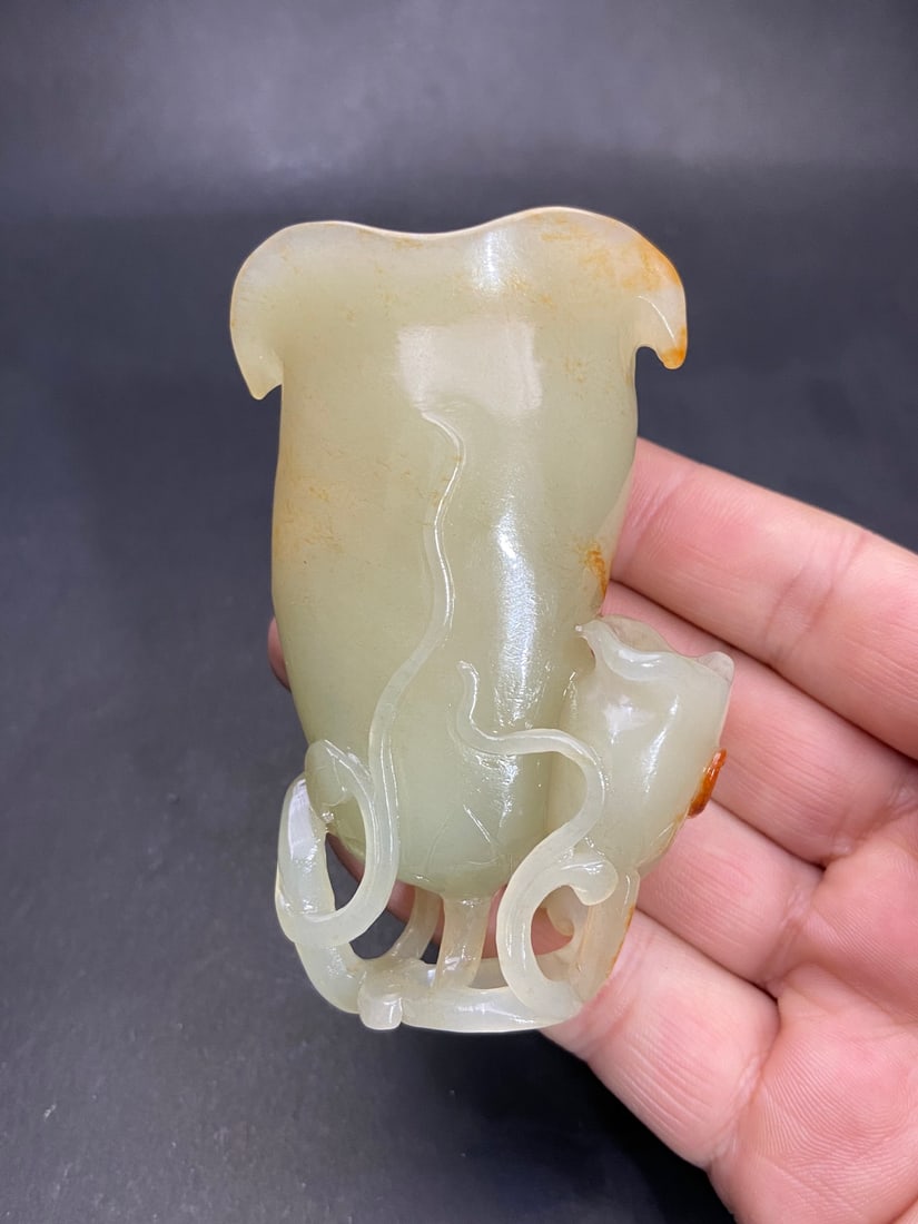 An Exquisite White Jade Flower Pattern Cup - 9