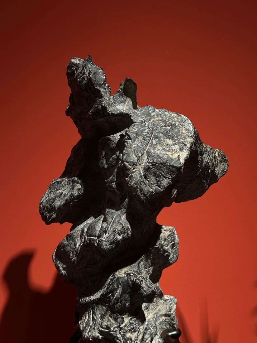 An Exquisite Lingbi Stone Ornament - 2