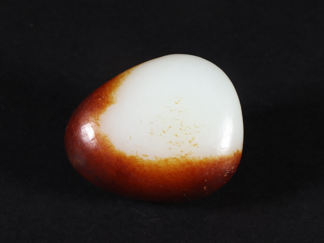 An Exquisite White Jade Ornament - 9