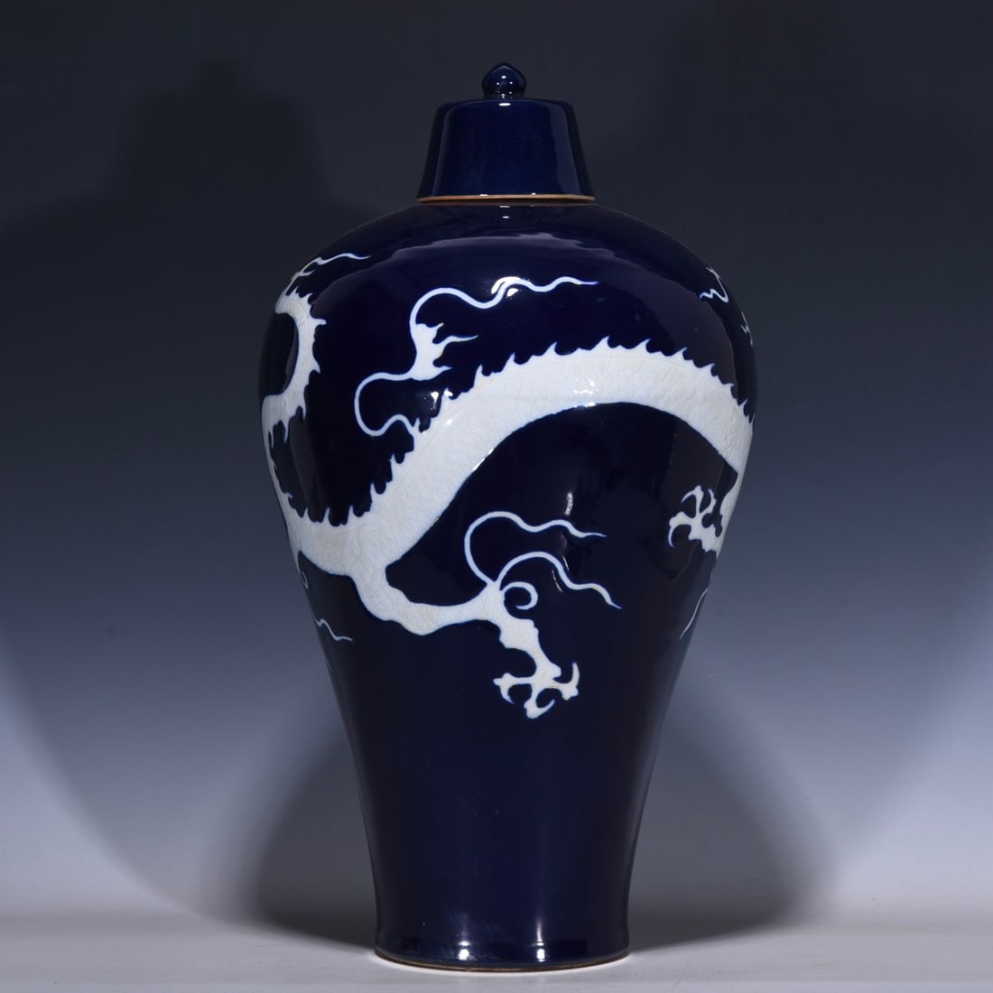An Exquisite Ji Blue Glazed Dragon Pattern Vase - 2