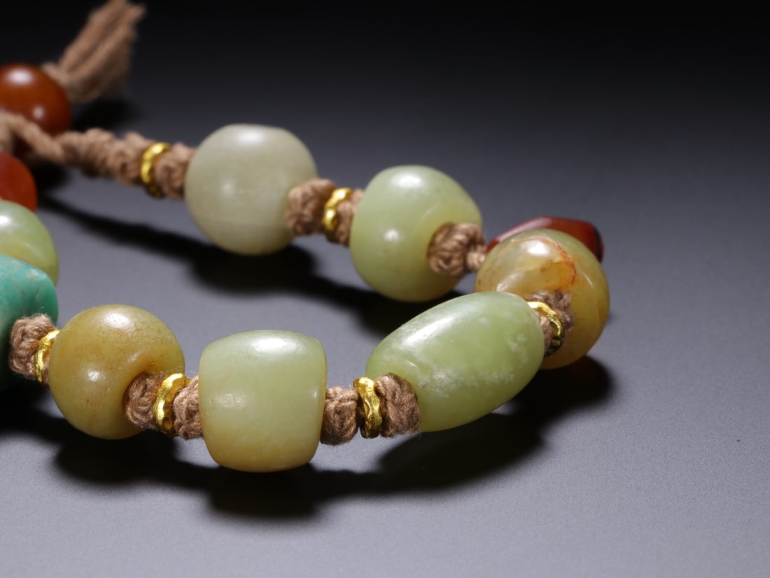 An Exquisite Gems Bracelets - 7