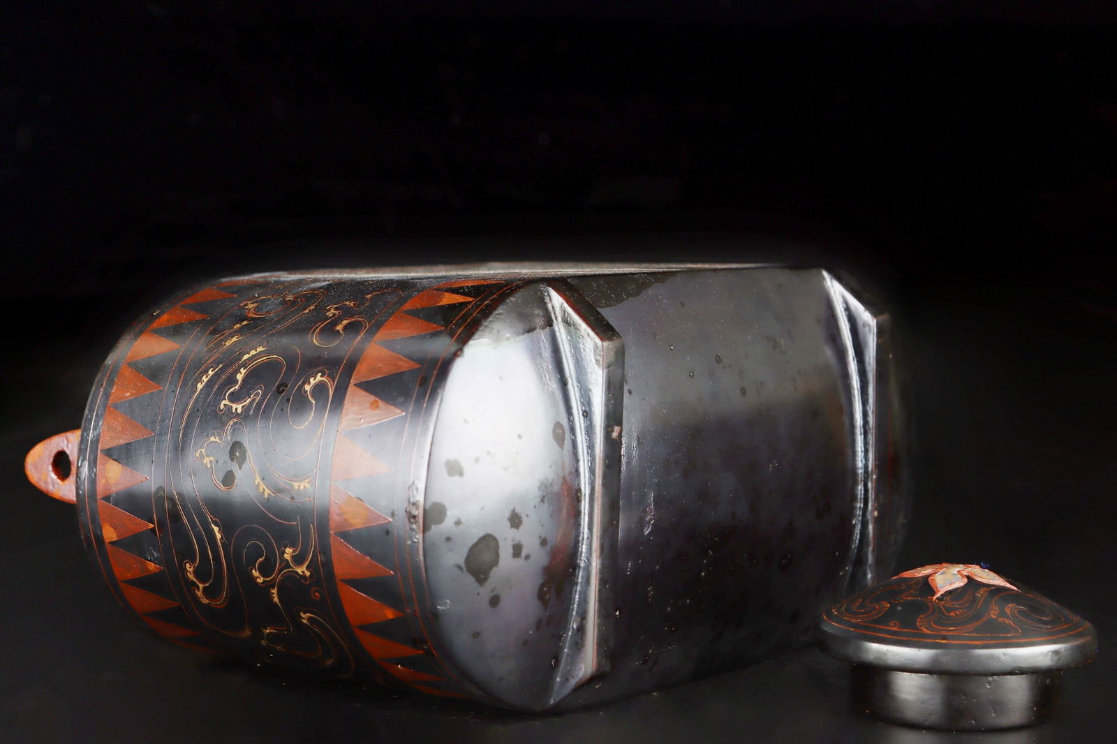 An Exquisite Silver Dragon Pattern Double-Ears Vase - 8