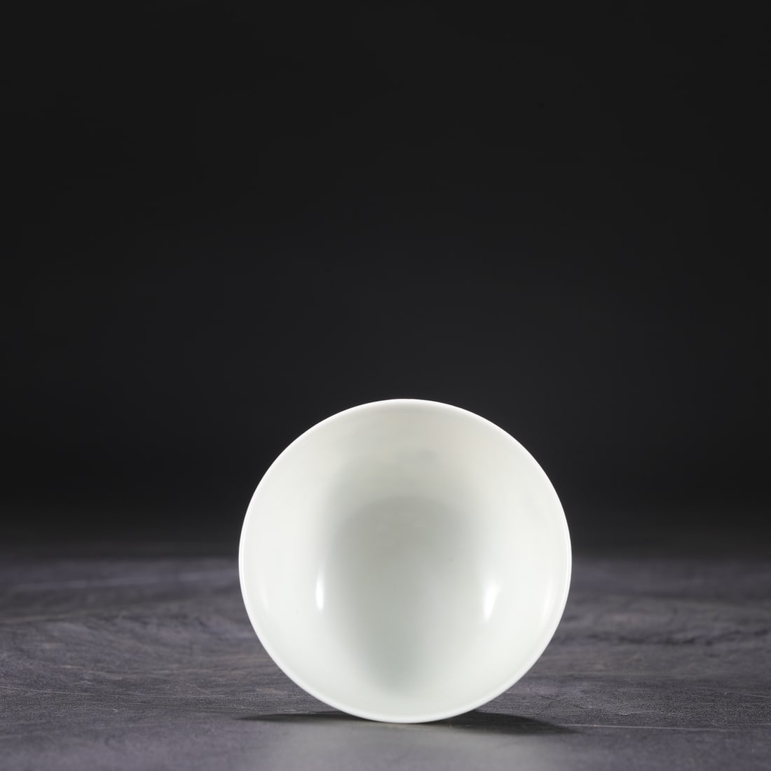 An Exquisite Doucai Flower and Butterfly Pattern Cup - 4