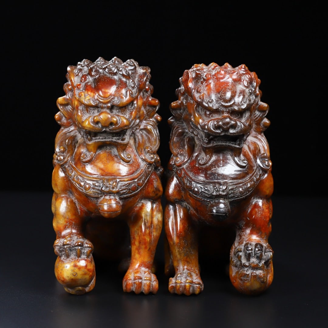 A Pair of Exquisite White Jade Lion Ornament: A Pair of Exquisite White Jade Lion Ornament Han Dynasty, China Size:17.3cmx14.5cmx8.5cm Weight:4.295kg (The Dimensions Of All Batches Are Manually Measured.If You Need More Detailed Information,
