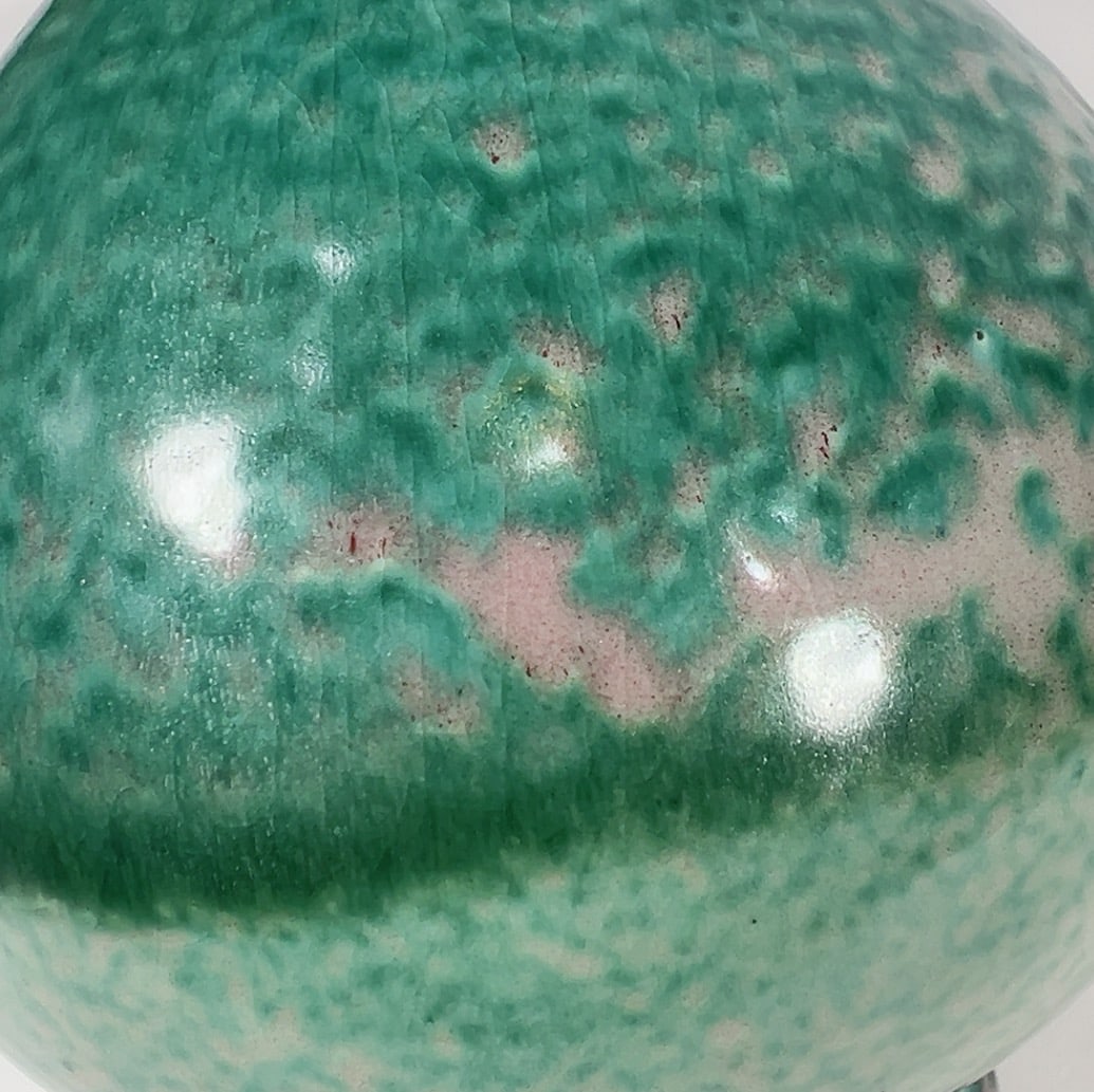 An Exquisite Green Glazed Vase - 8