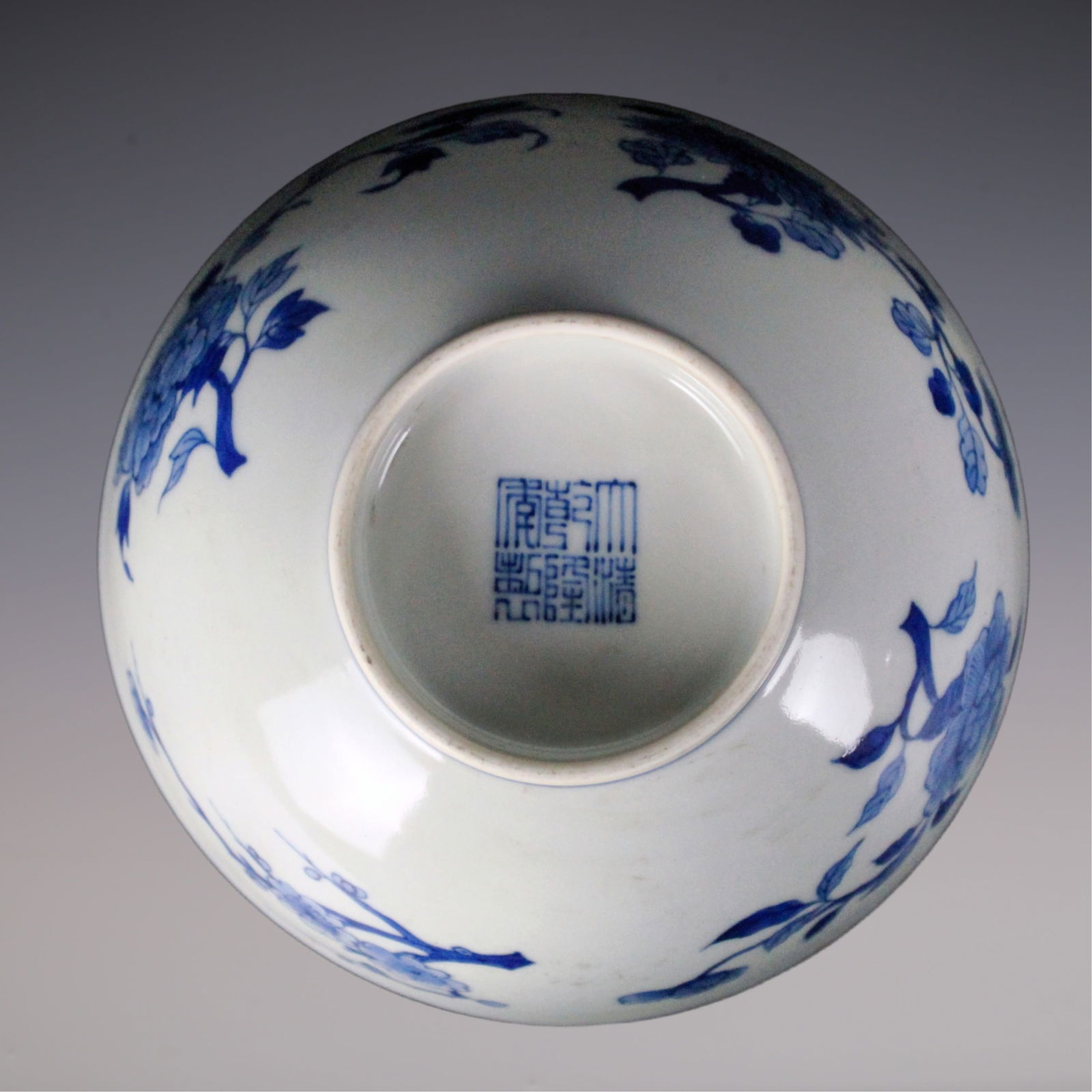 An Exquisite Blue and White Flower Pattern Landscape Pattern Bowl - 8