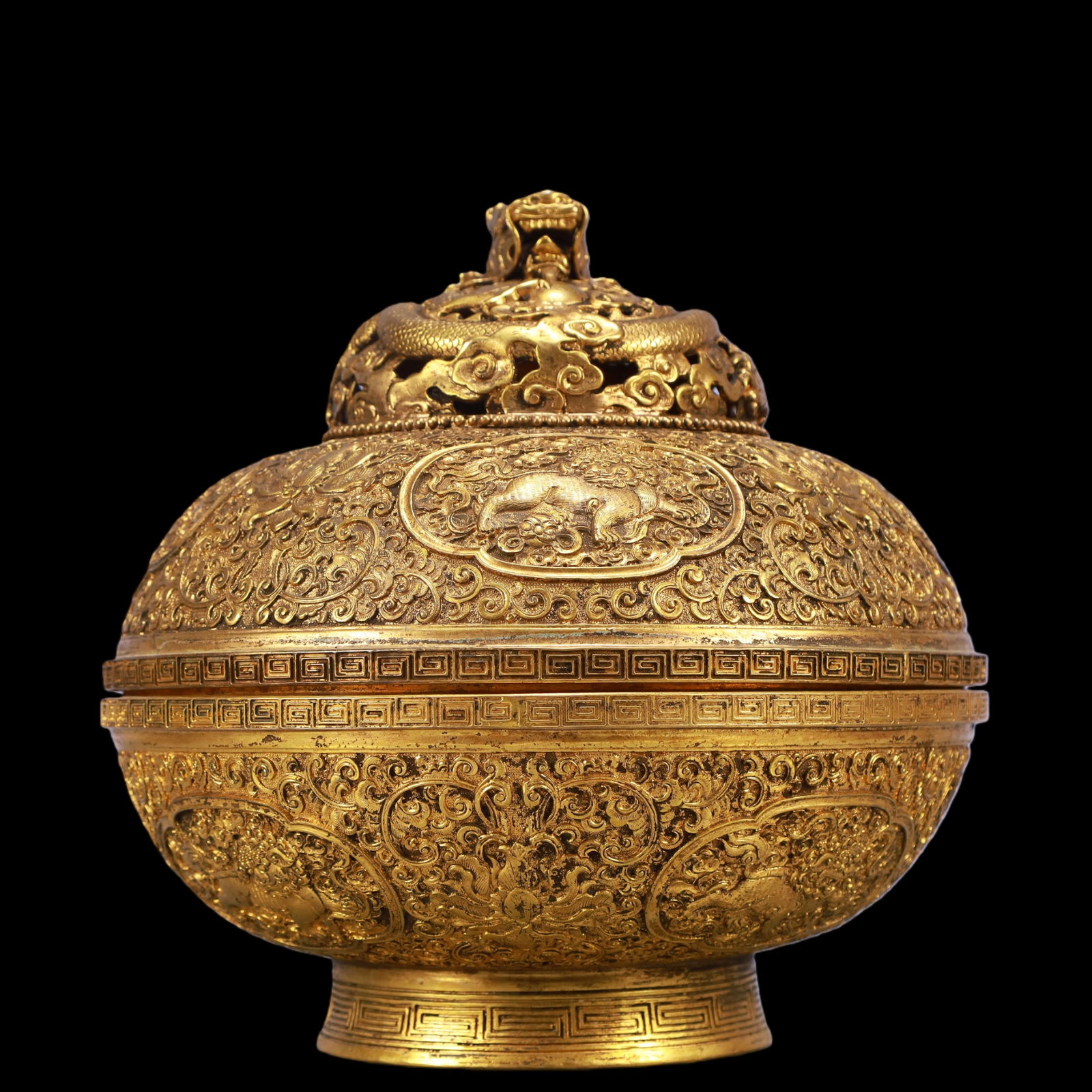 A Exquisite Gilt Bronze Lotus Pattern Lion Pattern Dragon Pattern Censer - 2