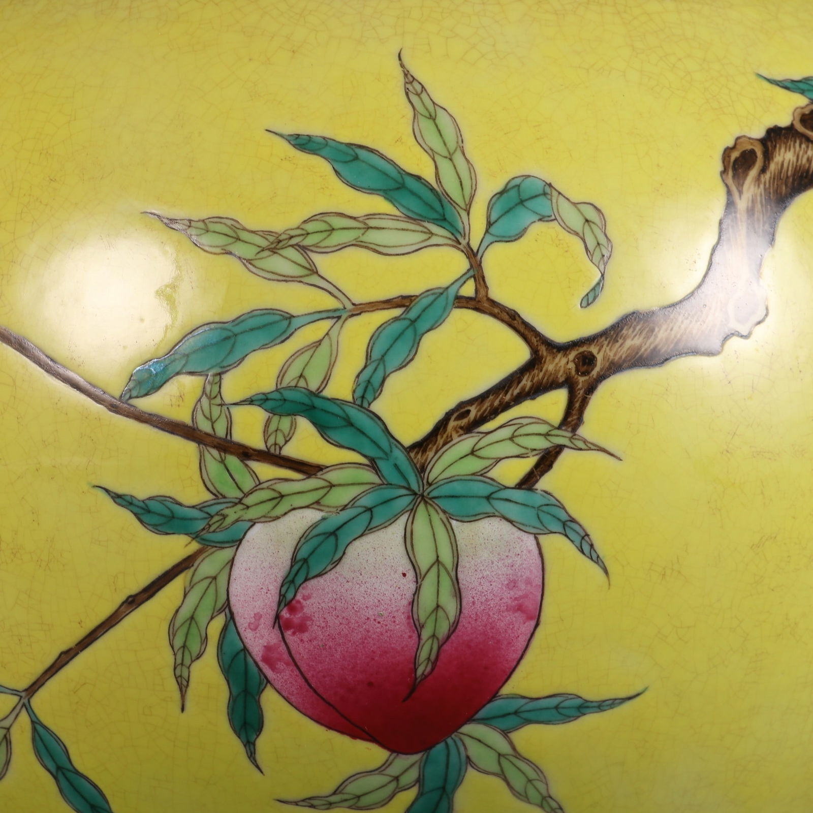 An Exquisite Famille-Rose Lotus Pattern Peach Pattern Vase - 7