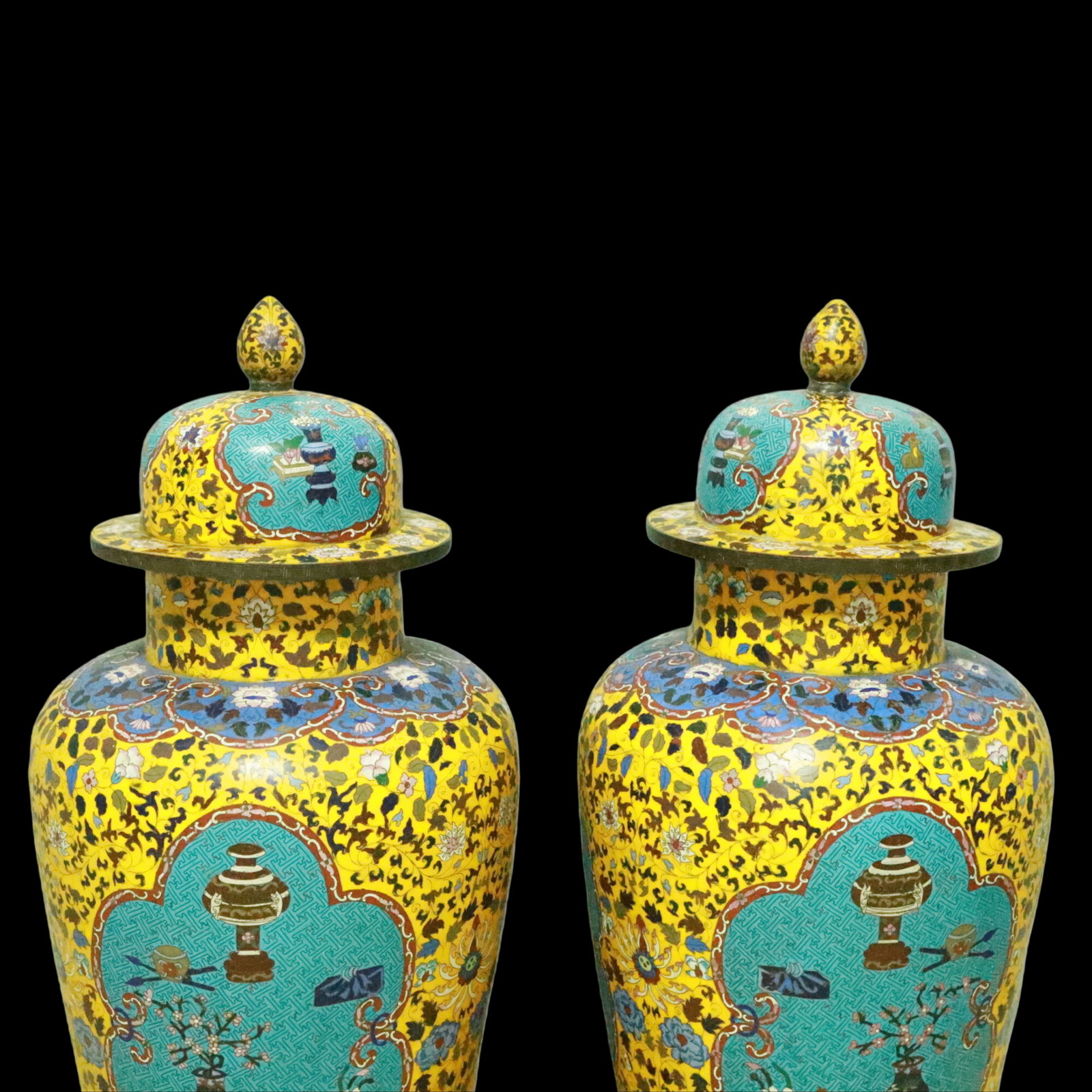 A Pair of Exquisite Cloisonne Lotus Pattern Vase - 2