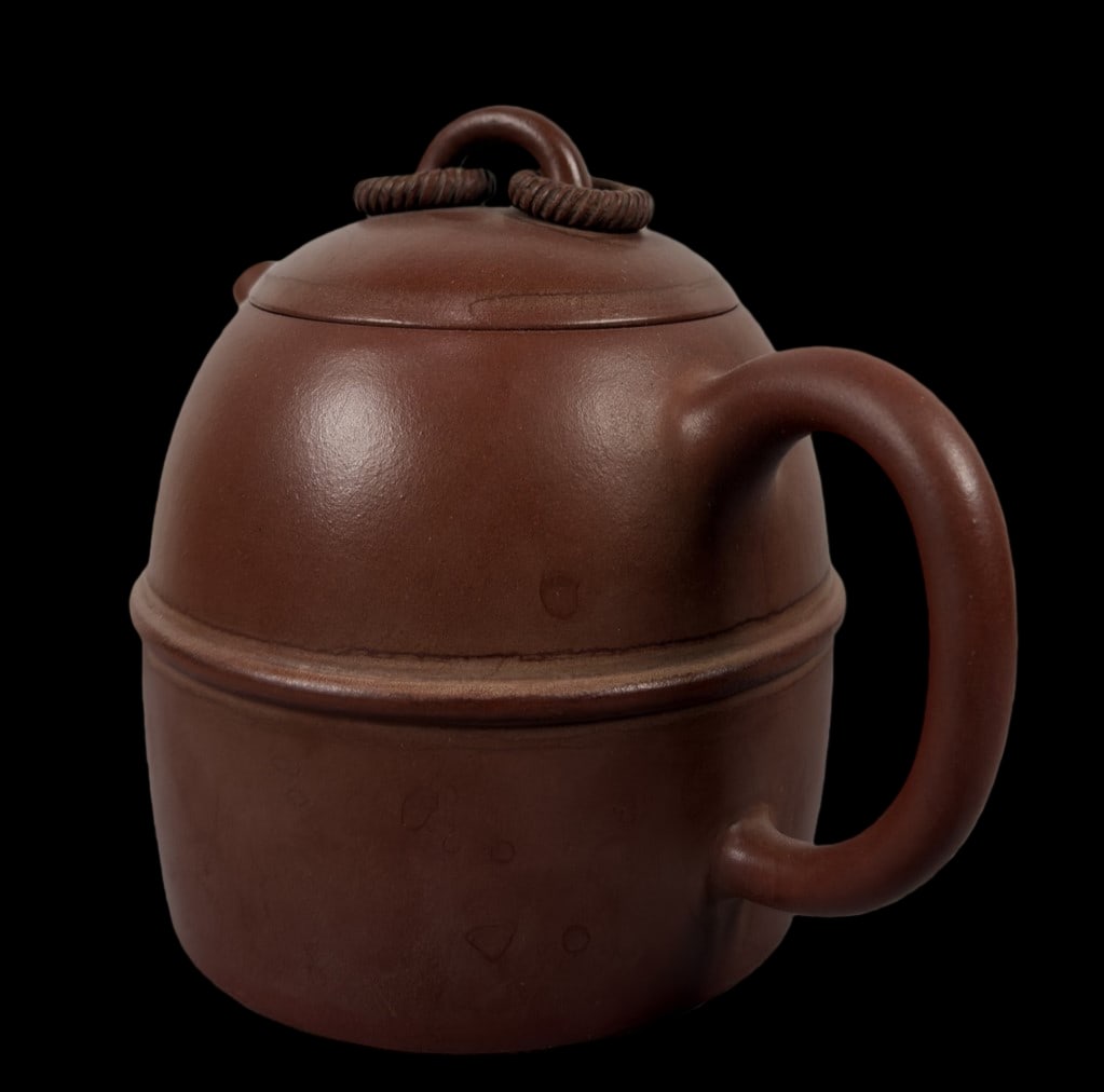 An Exquisite Purple Sands Teapot - 2