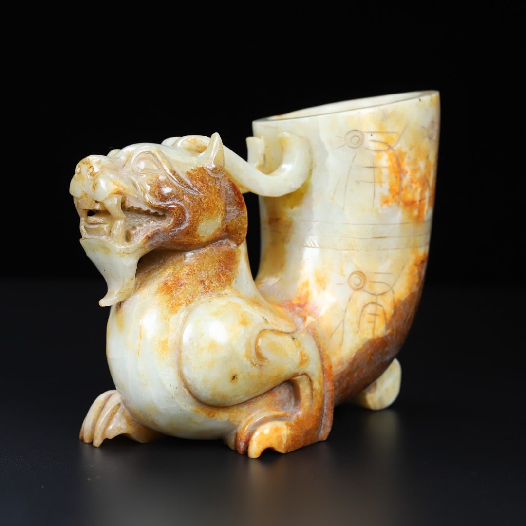 An Exquisite White Jade Dragon-Shaped Cup - 3