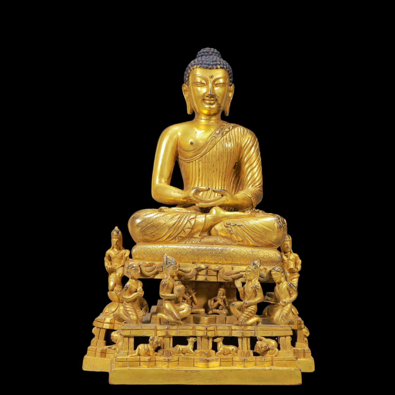 A Exquisite Gilt Bronze Statue of Sakyamuni: A Exquisite Gilt Bronze Statue of Sakyamuni Ming Dynasty, China Size:23cmx13.5cmx33.5cm Weight:6500g (The Dimensions Of All Batches Are Manually Measured.If You Need More Detailed Information,