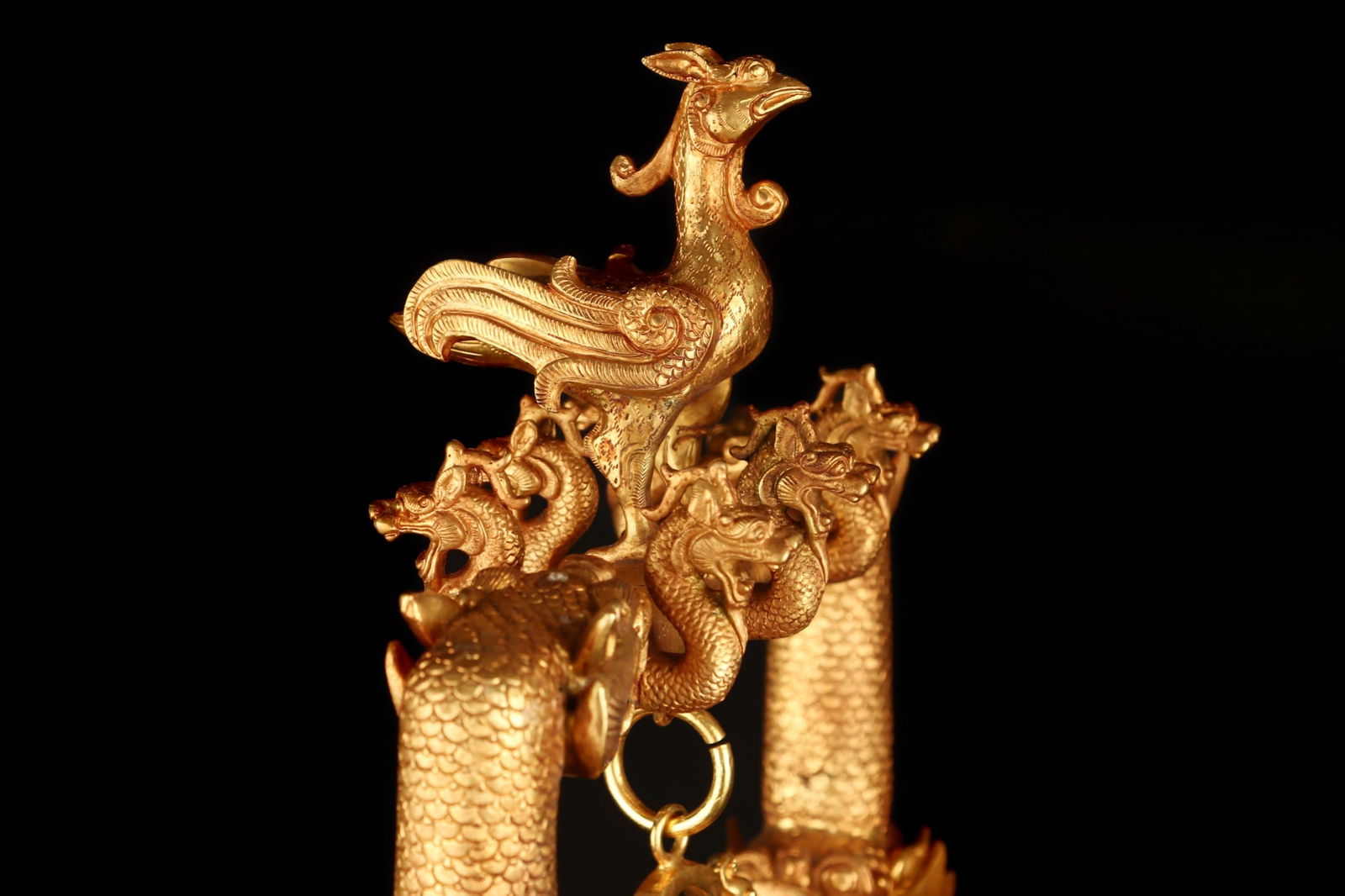 An Exquisite Gilt Bronze Dragon Pattern Ornament - 4