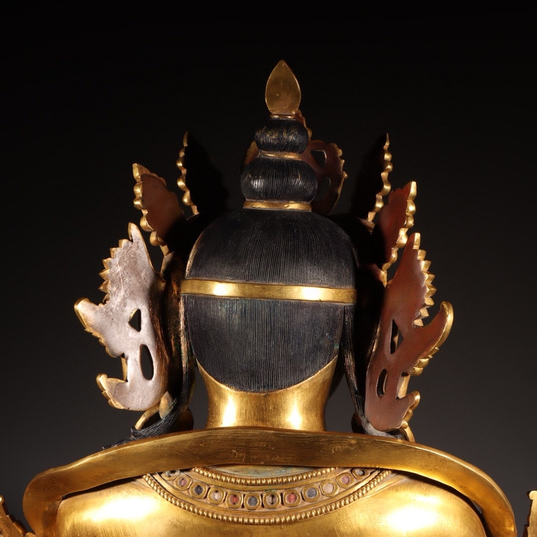An Exquisite Gilt Bronze Buddha Statue - 10
