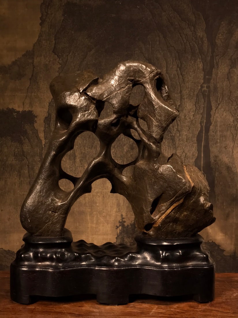 An Exquisite Taihu Stone Ornament: An Exquisite Taihu Stone Ornament Qing Dynasty, China Size:57cmx48cmx20cm (The Dimensions Of All Batches Are Manually Measured.If You Need More Detailed Information, Please Contact Our Customer