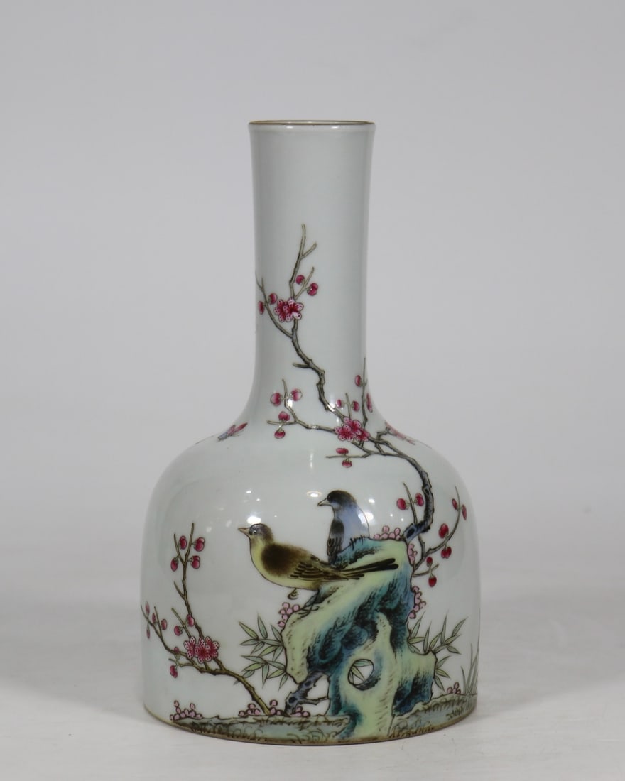 An Exquisite Famille-Rose Flower and Bird Pattern with poem Vase: An Exquisite Famille-Rose Flower and Bird Pattern with poem Vase Qing Dynasty, China Yongzheng Six-character Mark Size:19cmx9.8cm (The Dimensions Of All Batches Are Manually Measured.If You Need