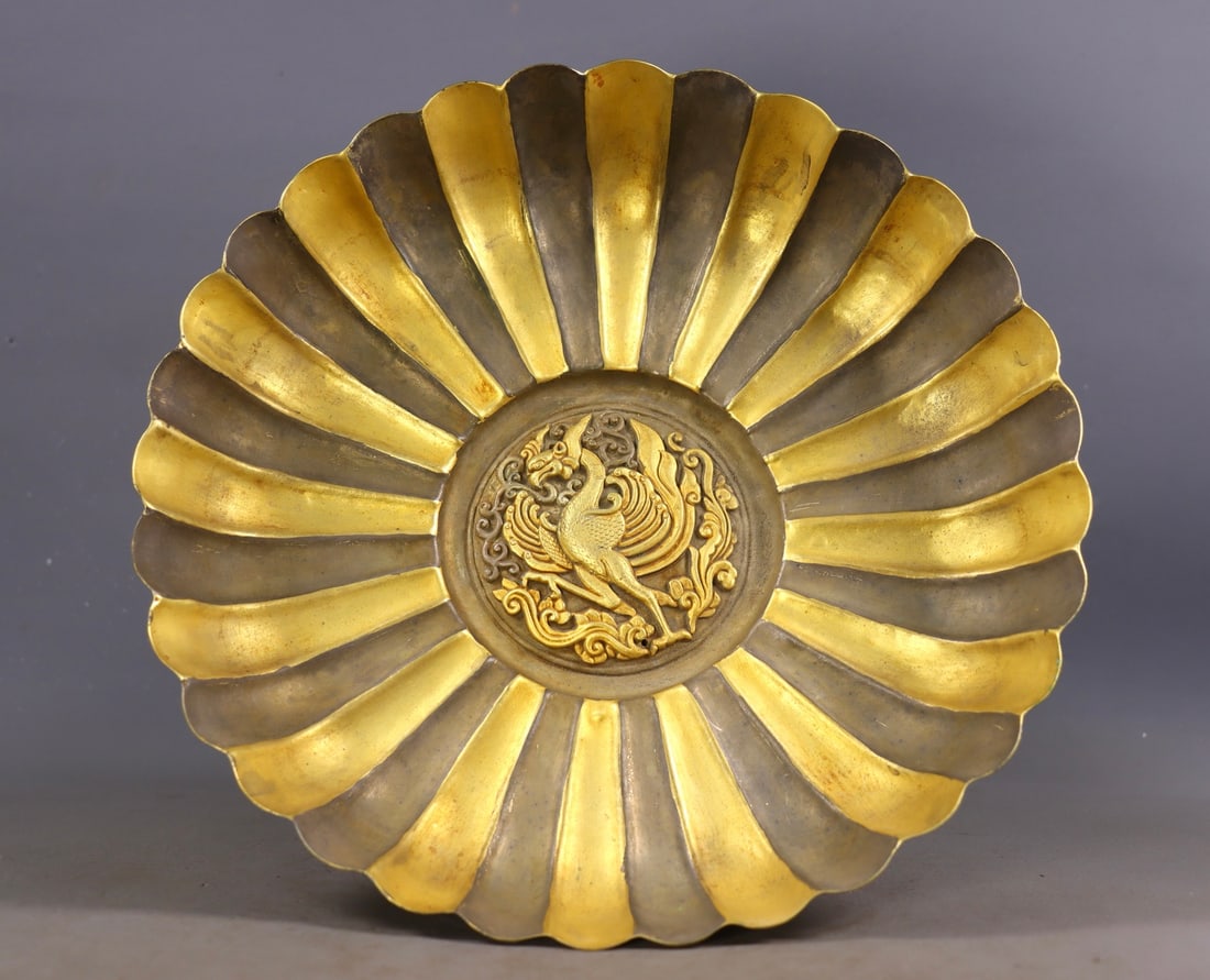 An Exquisite Gilt Bronze Phoenix Pattern Plate - 6