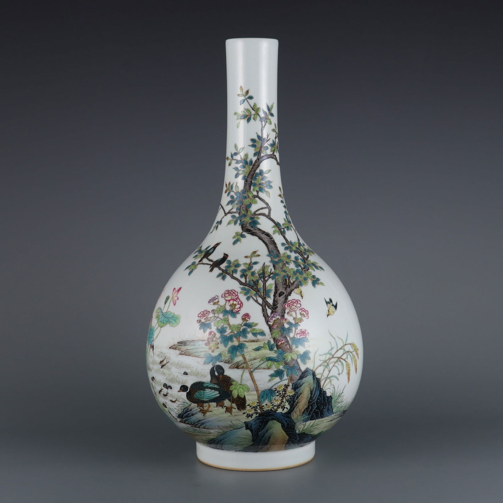 An Exquisite Famille-Rose Flower and Bird Pattern with poem Vase: An Exquisite Famille-Rose Flower and Bird Pattern with poem Vase Qing Dynasty, China Yongzheng Six-character Mark Size:43.9cmx20cm (The Dimensions Of All Batches Are Manually Measured.If You Need
