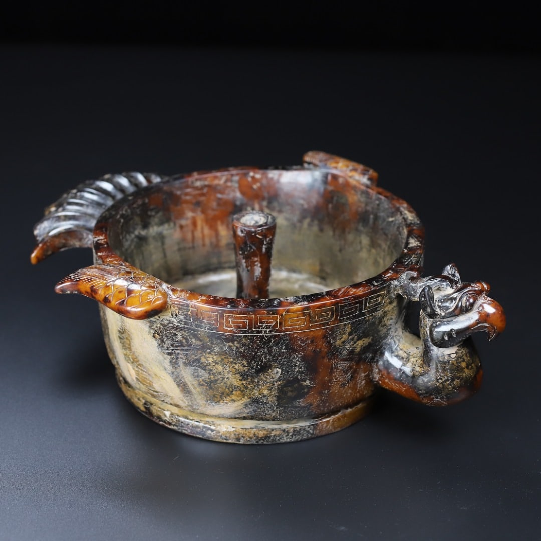 An Exquisite White Jade Phoenix-Shaped Candlestick - 9