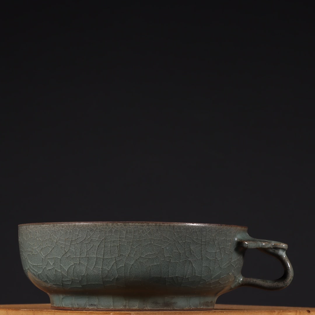An Exquisite Guan yao Cup - 2