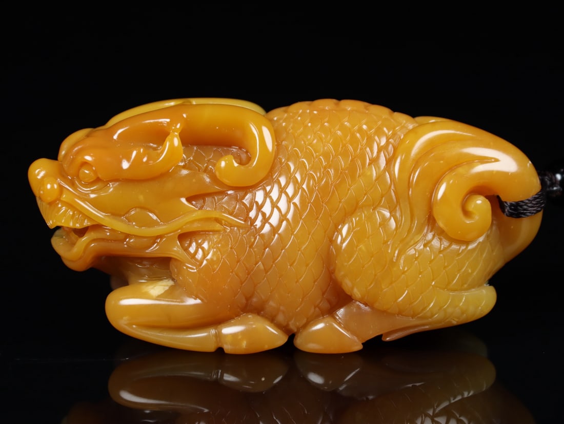 An Exquisite Shoushan Stone Auspicious Beast Hand Piece - 9