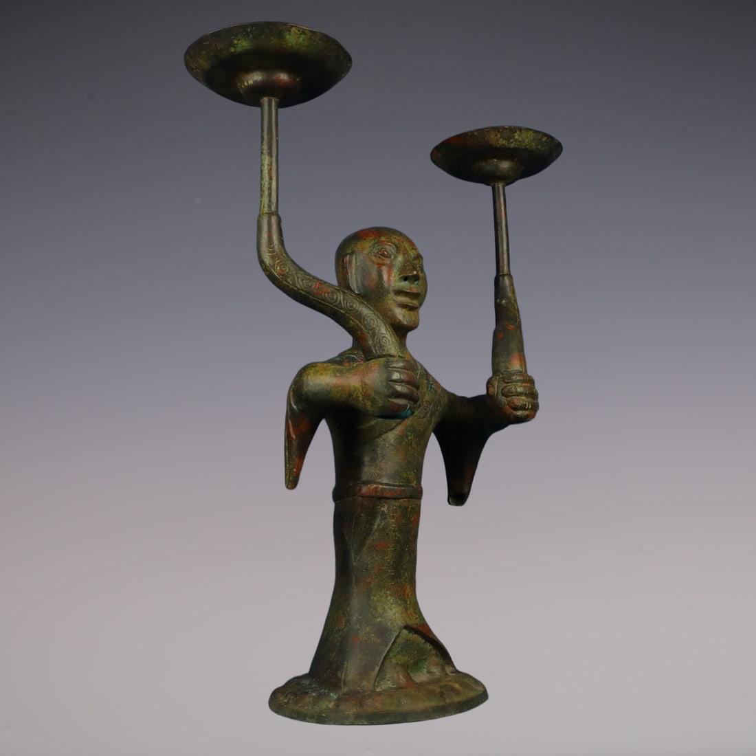 An Exquisite Bronze Figure-Shaped Candlestick - 4
