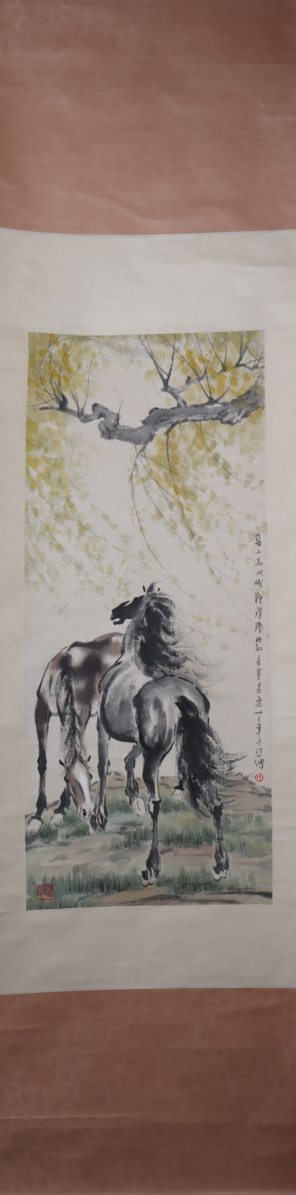 A Chinese Vertical Scroll Ink Painting of Horse on Paper: A Chinese Vertical Scroll Ink Painting of Horse on Paper Xu beihong Size:98cmx42cm (The Dimensions Of All Batches Are Manually Measured.If You Need More Detailed Information, Please Contact Our