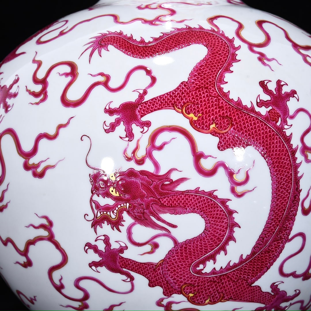 An Exquisite Ruby Red-Glazed Dragon Pattern Vase - 8