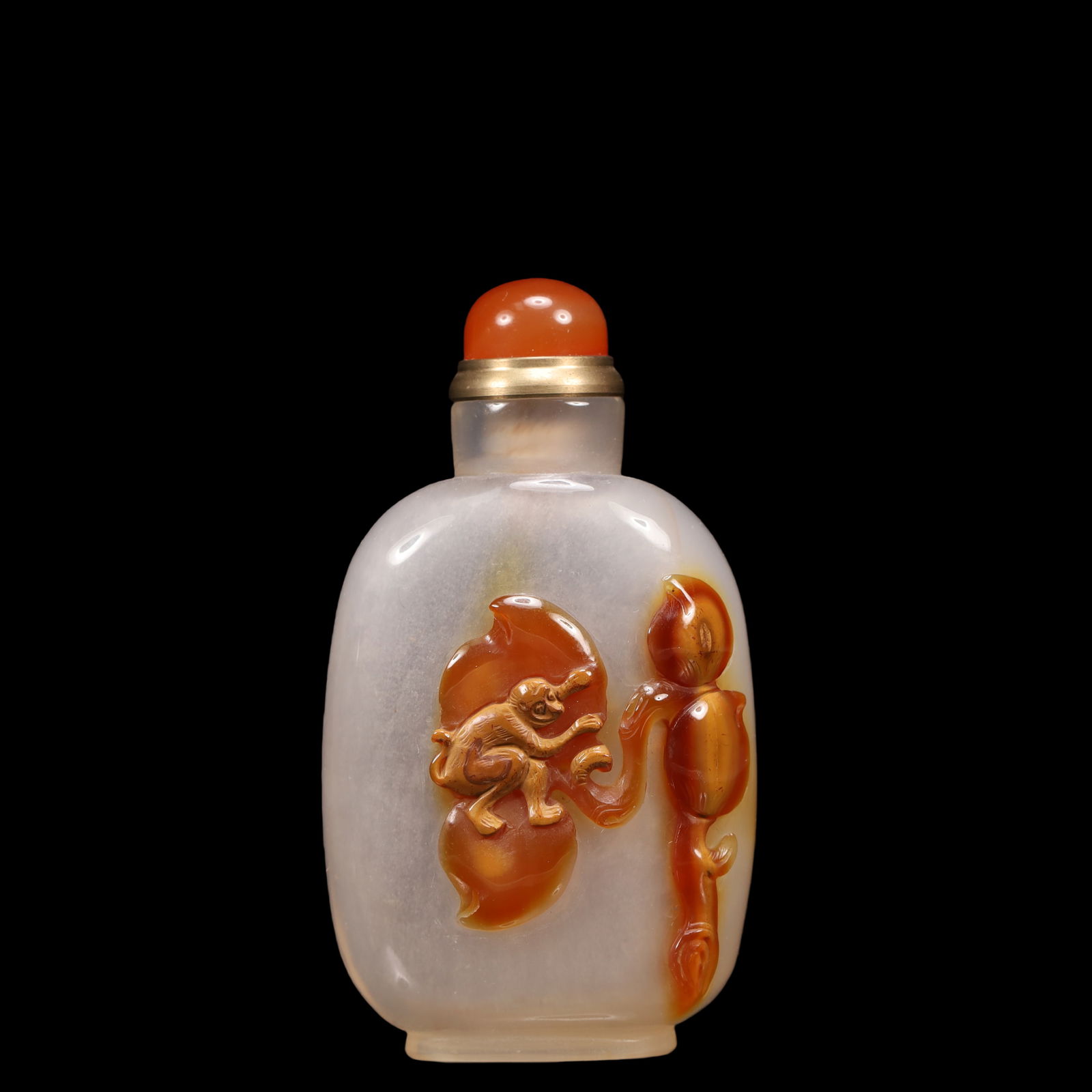 An Exquisite Agate Monkey Pattern Snuff Bottle: An Exquisite Agate Monkey Pattern Snuff Bottle Qing Dynasty, China Size:4cmx1.5cmx7.5cm Weight:48g (The Dimensions Of All Batches Are Manually Measured.If You Need More Detailed Information, Please