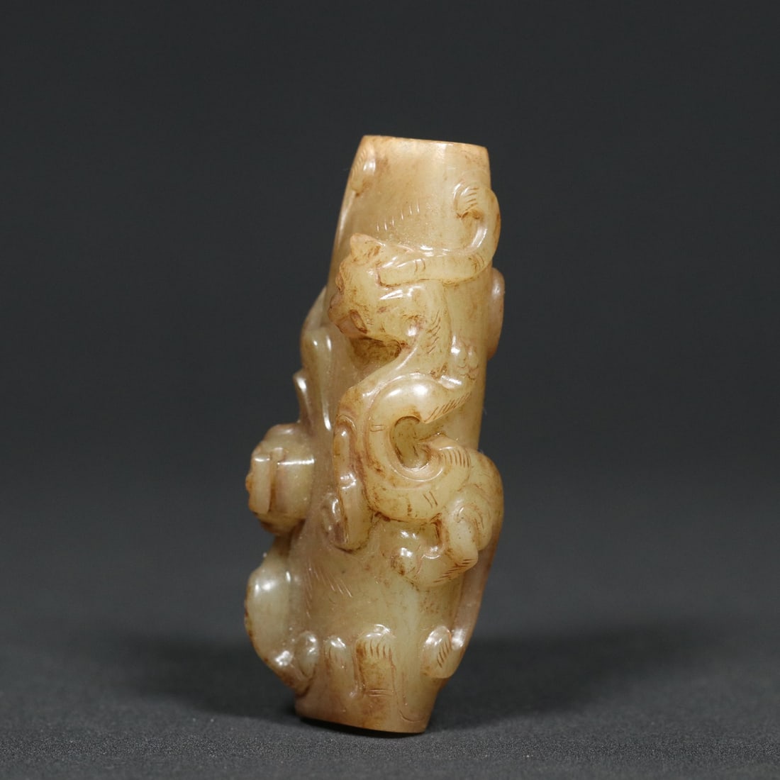 An Exquisite White Jade Chi-Dragon Pattern Pendant - 3